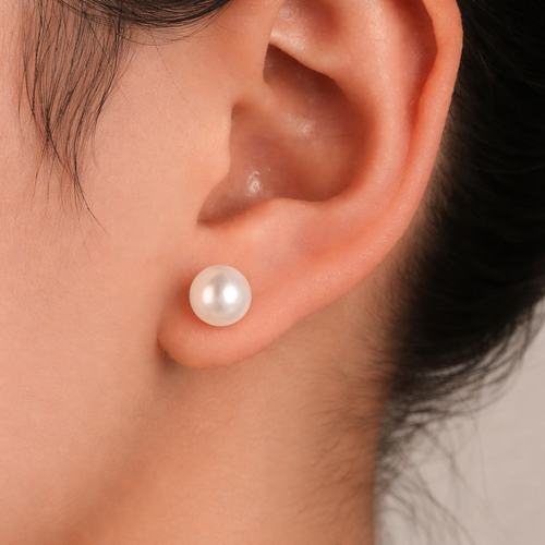 Single pearl earrings