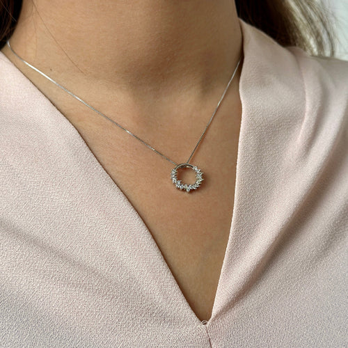 Dazzling Circle Pendant Necklace